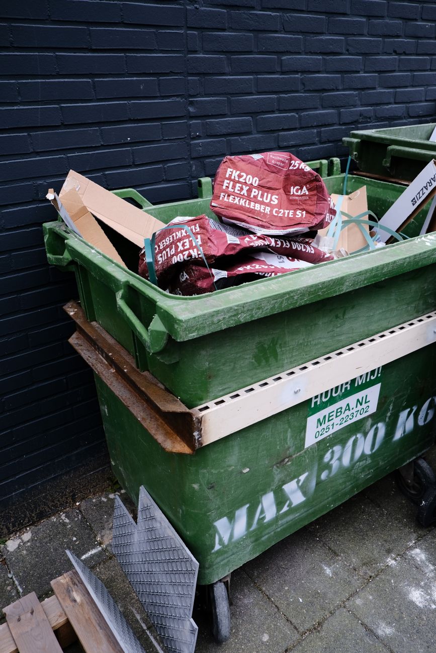 The Last Load: A Los Angeles Neighborhood Clears the Way