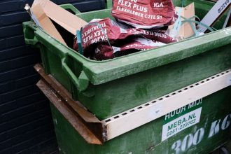 The Last Load: A Los Angeles Neighborhood Clears the Way