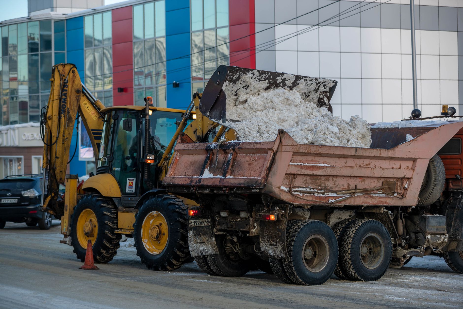 The Last Load on Maple Street: A Los Angeles Dumpster Removal Story